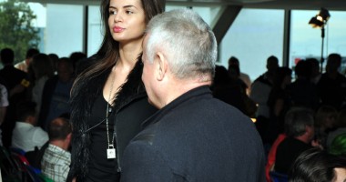Stire din Monden : "Poate Monica a încercat să o oprească  pe Lindsay Lohan să mai consume droguri"
