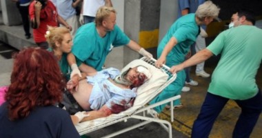 Galerie FOTO și VIDEO. TRAGEDIE NAȚIONALĂ! AUTOCAR ROMÂNESC căzut într-o râpă, în MUNTENEGRU: 19 ROMÂNI AU MURIT! - 7
