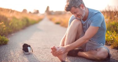 Stire din Sănătate : Gălbenelele pot combate disconfortul creat de monturi
