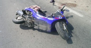 Accident stupid. În stare critică după ce era să se spânzure în trafic!