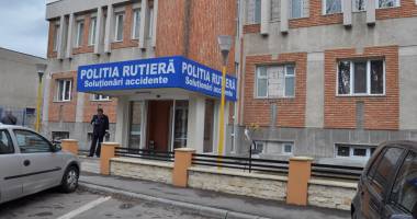 Stire din Eveniment : Isprăvi cu rable "bulgărești". Șofer  fără permis  a fugit cu tot cu victimă