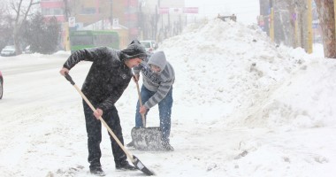 Galerie foto. Constanța, plină de mormane de zăpadă - 10