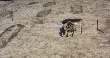 Morminte din preistorie, descoperite la Mireasa - 3