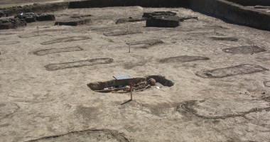 Morminte din preistorie, descoperite la Mireasa - 4