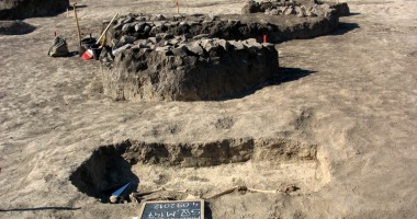 Morminte din preistorie, descoperite la Mireasa - 5