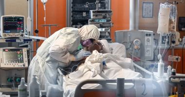 1.074 de români au murit infectați cu coronavirus, ultimul bilanț oficial în România