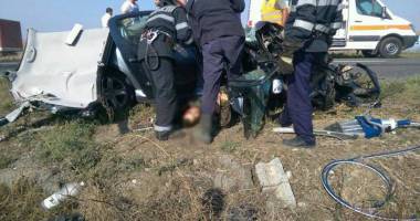 Imagini de groază, la Constanța. Trei morți într-un accident rutier. Femeia a fost aruncată prin ușa autocarului - 5