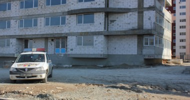 Stire din Eveniment : Tragedie în cartierul de locuințe ieftine