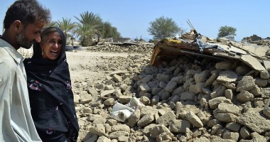 Stire din Actualitate : Aproape 350 de oameni morți în cutremurul din Pakistan