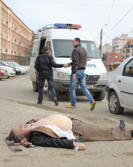 Caz șocant la Constanța: cadavrul unui contraamiral, abandonat  de Ambulanță în fața unei școli! - 2