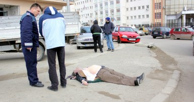 Caz șocant la Constanța: cadavrul unui contraamiral, abandonat  de Ambulanță în fața unei școli! - 3