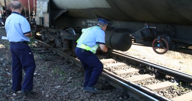 Stire din Eveniment : Anchetă pentru a afla identitatea unui bărbat mort într-un accident feroviar