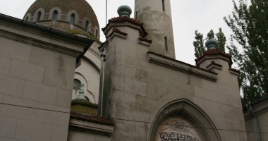 Stire din Eveniment : De ce au fost chemați pompierii la Moscheea Carol I