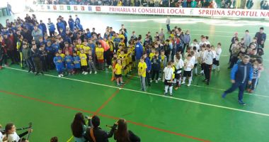 Stire din Sport : Moș Crăciun  a ajuns  mai devreme  la CS Năvodari