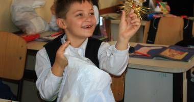 Moș Nicolae le-a făcut o bucurie copiilor din Năvodari - 3