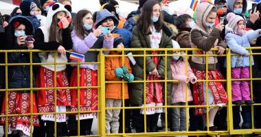 GALERIE FOTO. Moş Crăciun-scafandru a venit din largul mării, cu cadouri pentru copiii din Ciobanu şi Nazarcea - 7