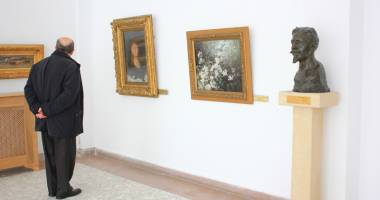Comoara din pivniță! Mii de opere de artă, în subsolurile Muzeului de Artă - 2