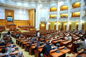 Stire din Politică-Administrație : Cameră: A început ședința de plen în care se dezbate moțiunea simplă privind agricultura