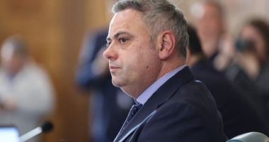 Stire din Actualitate : Camera Deputaților dezbate la această oră moțiunea simplă împotriva ministrului Agriculturii