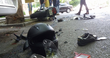 Motociclist spulberat de  o șoferiță neatentă - 2