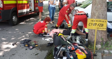 Motociclist spulberat de  o șoferiță neatentă - 1