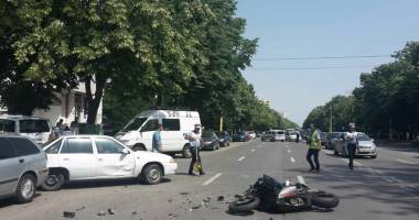 Stire din Eveniment : Motociclist de ocazie rănit grav