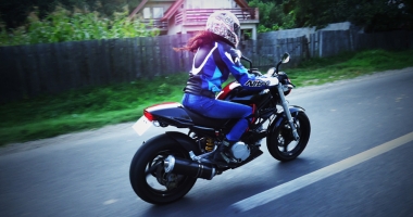 Stire din Eveniment : "Asfalt uscat!" Motocicliștii, avertizați de polițiști