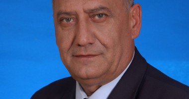 Stire din Politică-Administrație : DOLIU ÎN POLITICA DIN CONSTANȚA / S-a stins din viață fostul deputat Marian Motoc