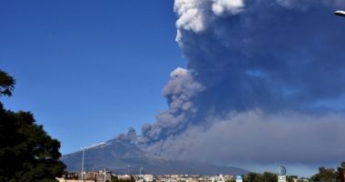 Cutremur cu magnitudine 4,8 în Sicilia, ca urmare a erupției vulcanului Etna