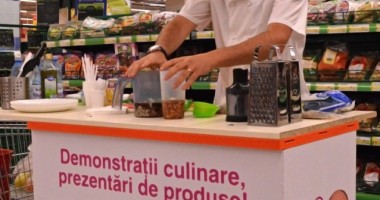 Lecții de bucătăreală vegetariene și raw vegane în fața oamenilor - 2