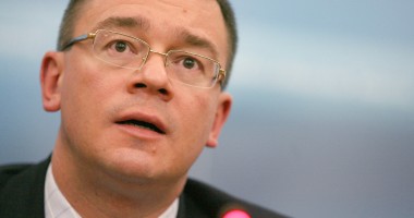 Stire din Politică-Administrație : "PNL este sacrificat de ambițiile lui Crin Antonescu"