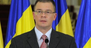 Stire din Politică-Administrație : "Cine nu vrea unitatea dreptei lucrează pentru USL"