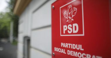 Stire din Politică-Administrație : Consiliul Politic Naţional al PSD se întruneşte astăzi. Marcel Ciolacu, așteptat să-și dea demisia
