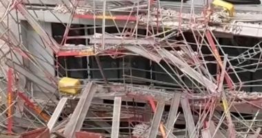 Stire din Eveniment : Doi români au căzut de la 15 metri pe un şantier, după ce schela pe care se aflau s-a prăbuşit sub ei