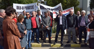 Muncitorii de la Oil Terminal Constanța cer demisia ministrului Energiei - 6