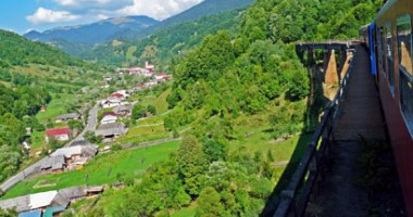 Stire din Diverse : Care sunt cele mai pitorești stațiuni pentru excursia ta la munte