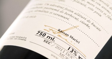 Stire din Economie : Răzvan Macici și-a prezentat cele mai așteptate vinuri din recolta lui 2011