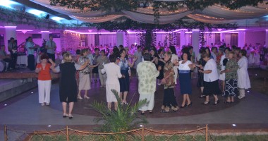 Galerie FOTO. Cum s-au distrat musulmanii în prima zi de Ramazan Bayram și ce invitați speciali au avut - 5