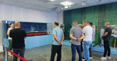 Stire din Cultură-Educație : Un cadou inedit oferit Muzeului Marinei de persoane private de libertate