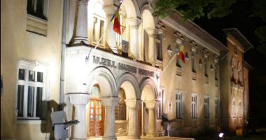 Stire din Cultură-Educație : Noaptea Muzeelor 2025. Explorați gratuit expozițiile Muzeului Marinei