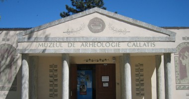 Stire din Cultură-Educație : Ziua Independenței, sărbătorită la Muzeul "Callatis"