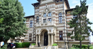 Stire din Cultură-Educație : Muzeul de Artă Populară va intra în reparații. Fațadele degradate trebuie restaurate