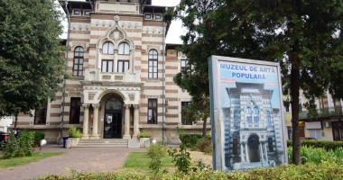 Stire din Cultură-Educație : Muzeul de Artă Populară are nevoie  de reabilitare. "La subsol și parter situația este delicată. Totul este foarte degradat"