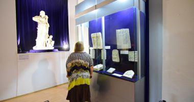 Stire din Cultură-Educație : Muzeul de Istorie deține o colecție bogată de artefacte