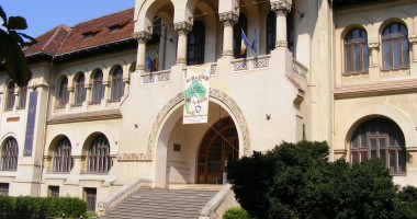 Stire din Cultură-Educație : Muzeul Național al Literaturii Române aniversează 55 de ani de la înființare