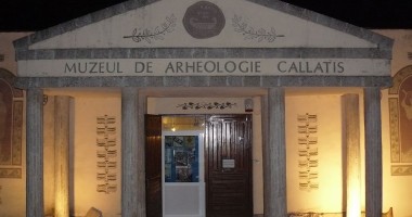 Stire din Cultură-Educație : Oră de istorie pentru copiii aflați în plasament