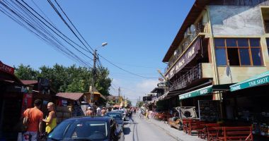 Stire din Social : Muzică ambientală și cu volum redus, la terasele din Vama Veche