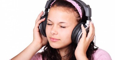 Stire din Diverse : Poate fi muzica un pericol pentru copii?