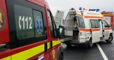 Stire din Eveniment : UPDATE Accident rutier pe podul Cumpăna. Sunt implicate trei autoturisme