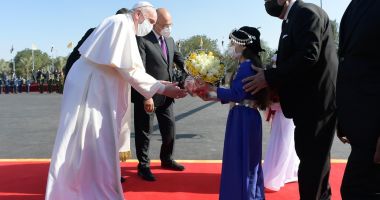 GALERIE FOTO / Cum a fost întâmpinat Papa Francisc în Irak - 7